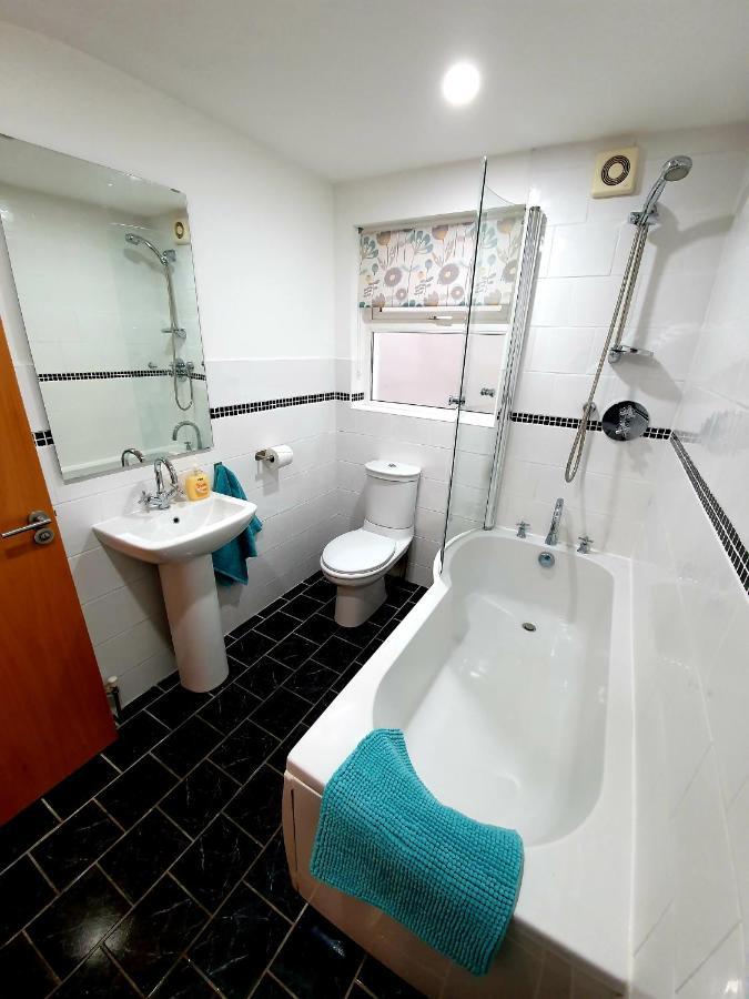 Ferienwohnung In The Heart Of Portrush - Beautiful Views Exterior foto