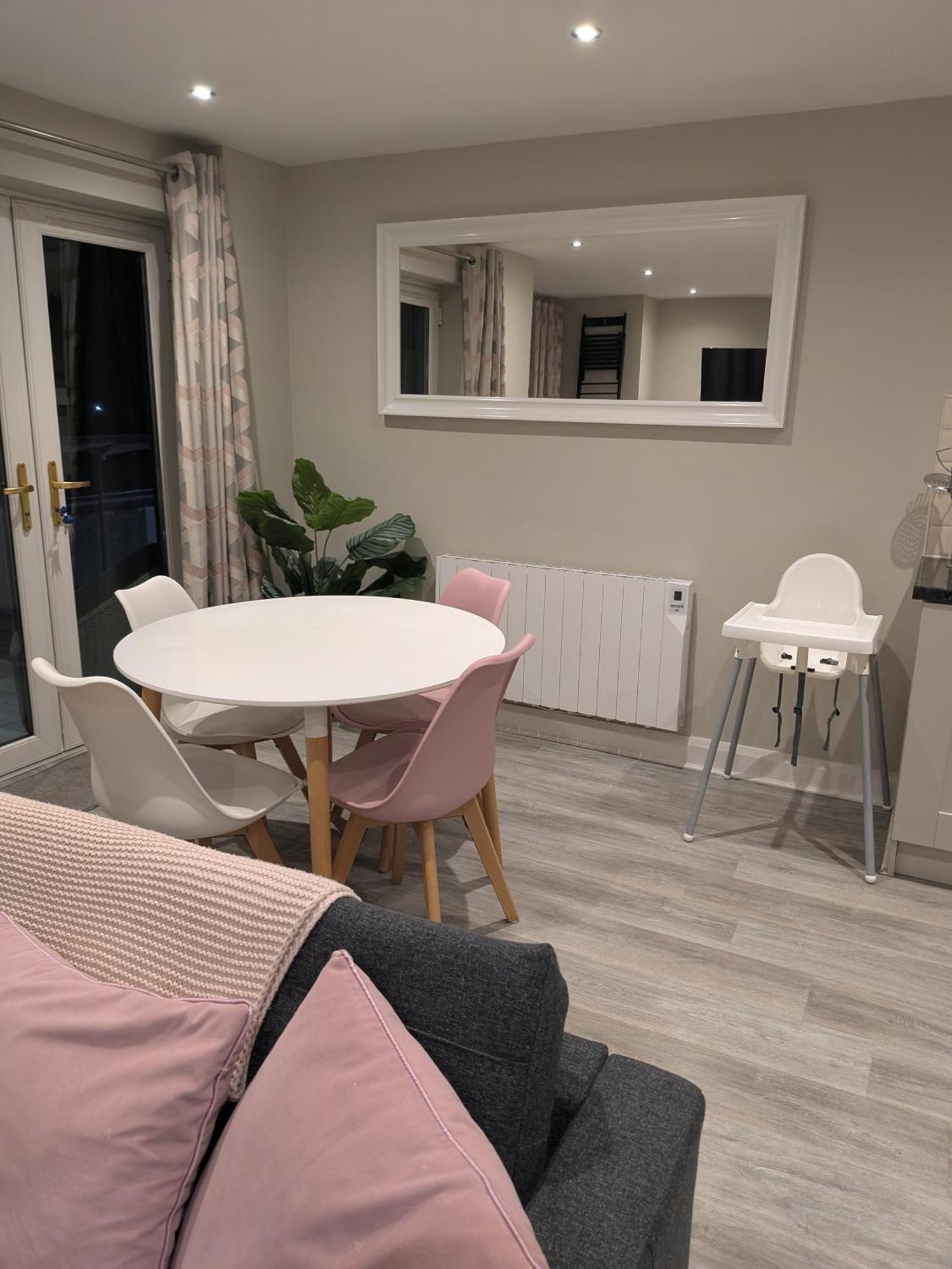 Ferienwohnung In The Heart Of Portrush - Beautiful Views Exterior foto